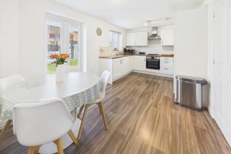 Kitchen/D Room