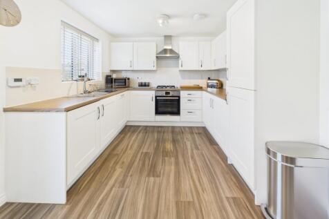 Kitchen/D Room