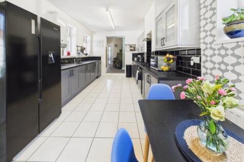 Kitchen/Break Room