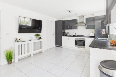 Kitchen/D Room