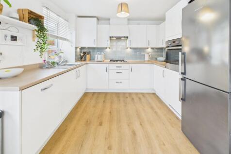 Kitchen/D Room