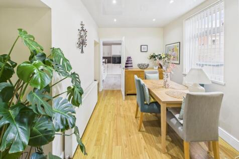 Breakfast Room