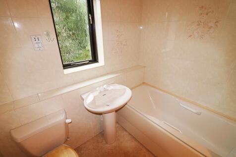 Family Bathroom/WC