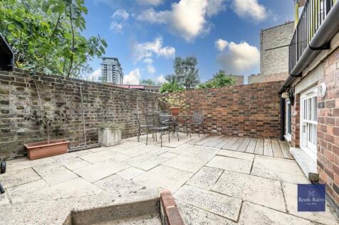 Comunal Courtyard