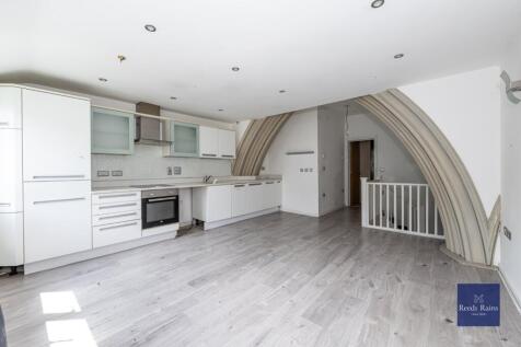 Reception / Kitchen