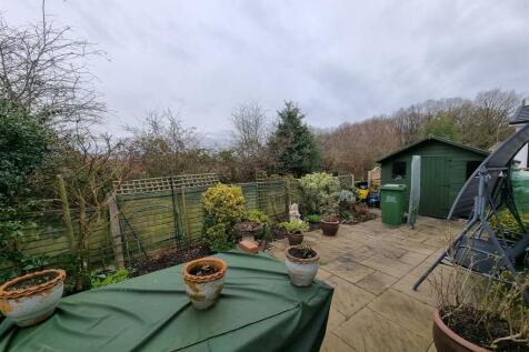 FRONT SIDE &amp; REAR GARDENS