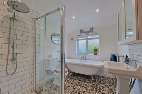 REFITTED FAMILY BATHROOM