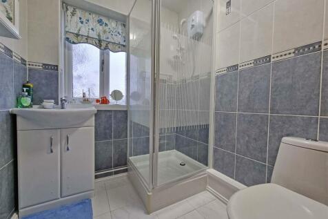 MODERN BATHROOM