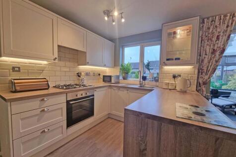 MODERN KITCHEN DINER