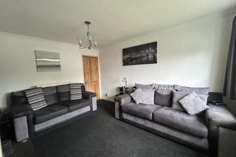 WILLMORE GROVE 82 LOUNGE.jpg