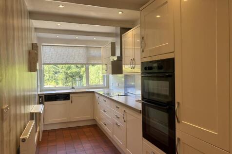 Silver Street 88 kitchen.jpg