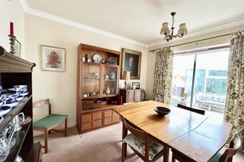 Meadow Road 117 dining room.jpg
