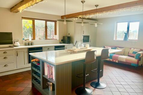 Kitchen/Family Room