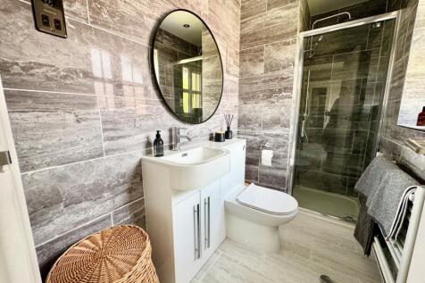 Ensuite Two