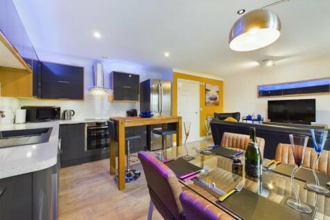 Living / Kitchen