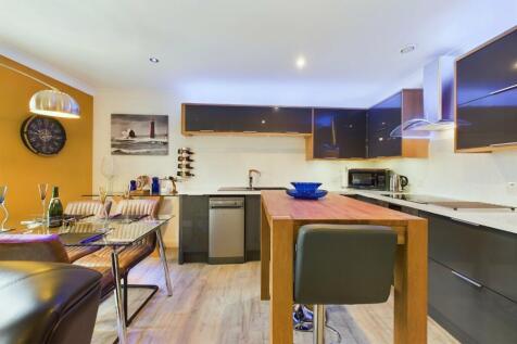 Living / Kitchen