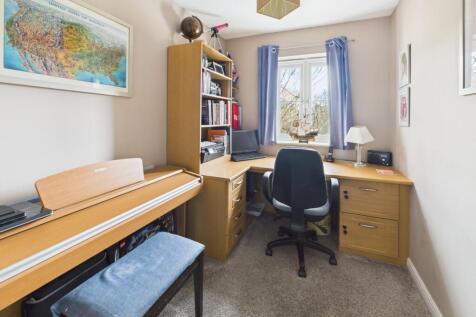 Bedroom/Office