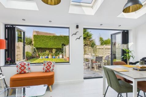 Dining/Family Room