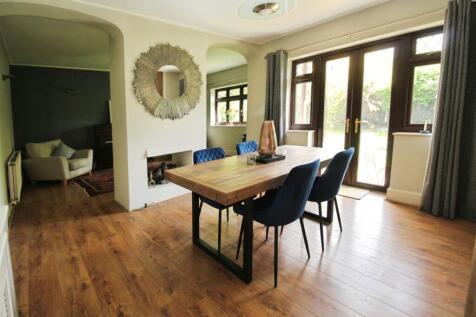 Dining/Family Room