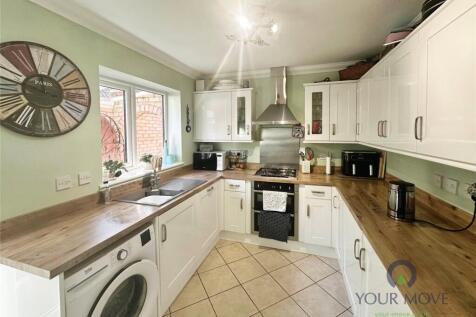 Re Fitted Kitchen