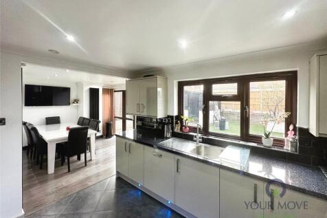 Kitchen/Diningroom