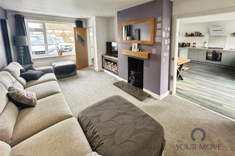 Lounge and Kitchenn