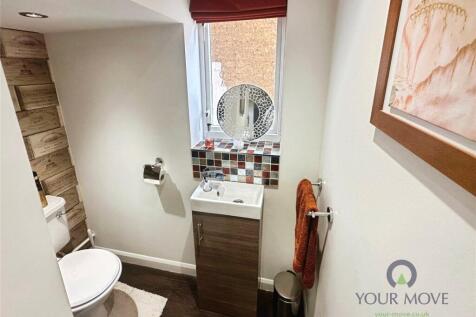 Cloak Room/Wc