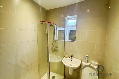 Separate Shower Room