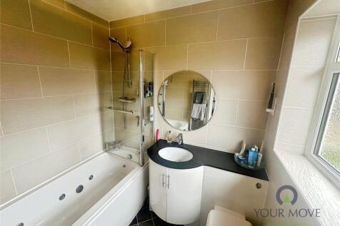 En Suite Bathroom