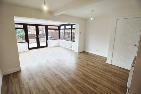 Lounge/Sun Room