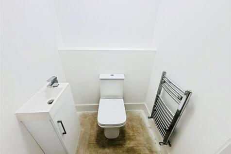 Cloakroom/Wc