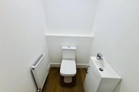 Cloakroom/Wc