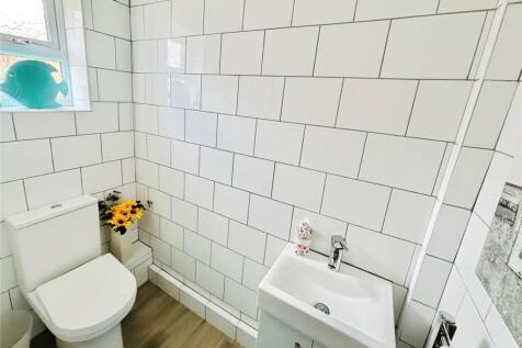 Cloakroom/Wc