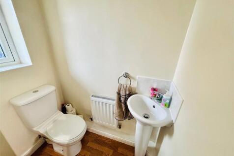 Cloakroom/Wc