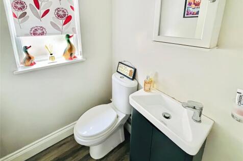 Cloakroom/Wc