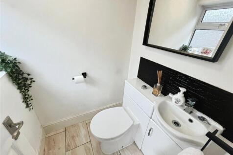 Ground Floor Wc