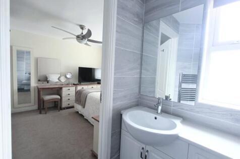 En Suite 2