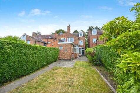 Rear Garden To House