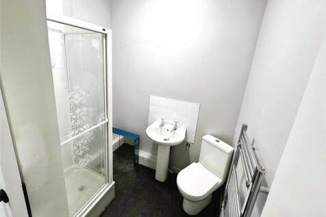 Room 5 Shower Room