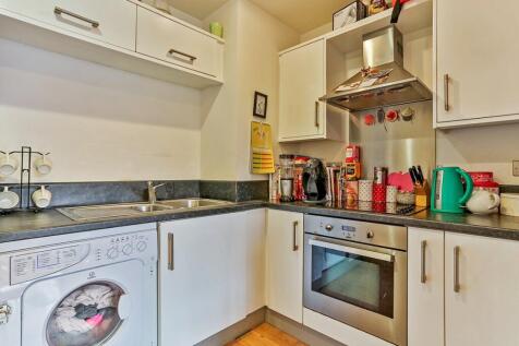 Lounge / Kitchen