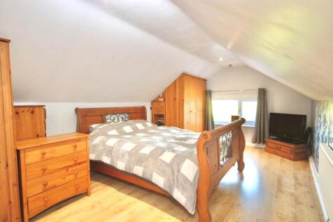 Loft Room 1