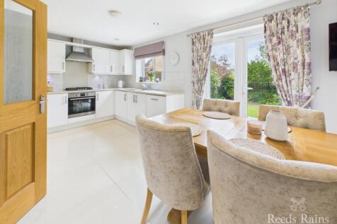 Kitchen/Dining/Snug