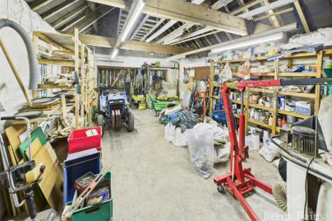 Barn/Garage