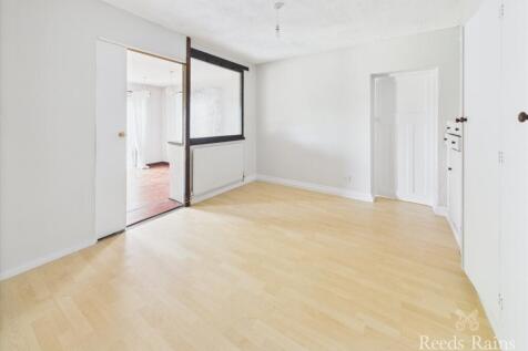 Play Room/Bedroom 4