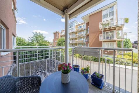 Property Image 8