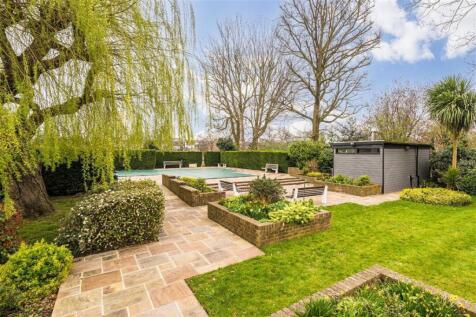 Property Image 8