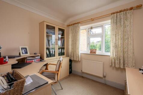Bedroom 5/Office