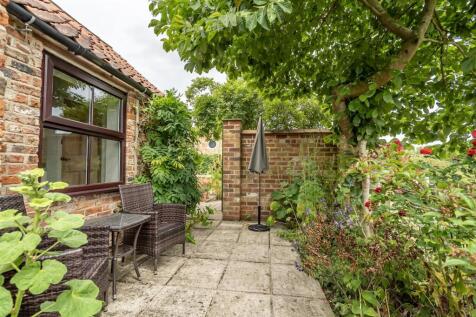 Cottage Patio
