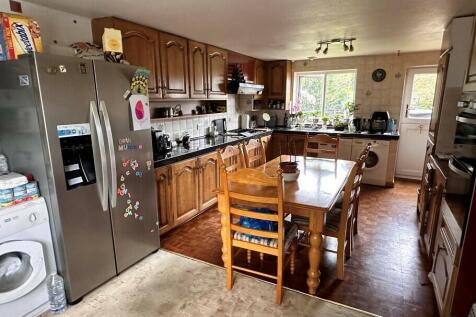Kitchen/Family Pic 1