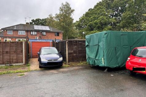 Rear Access/Parking